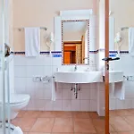 Panorama Hotel 3*